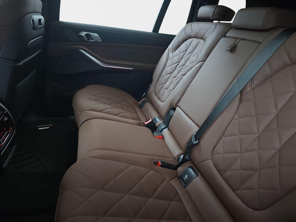 صورة مصغرة 14 لـ 2027 BMW X7 XDRIVE40I