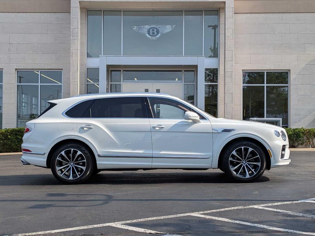 صورة 5 لـ 2023 Bentley BENTAYGA AZURE