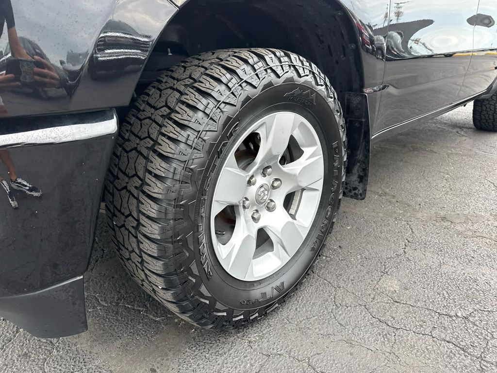 2024 RAM 1500 TRADESMAN 照片 9