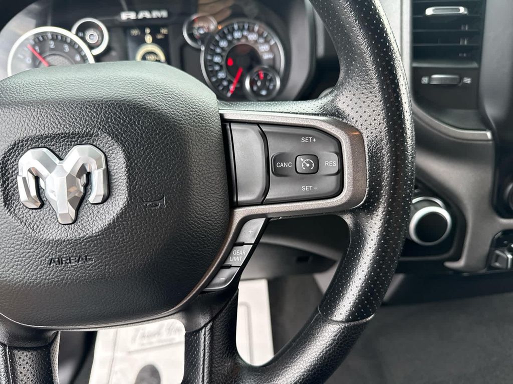 2024 RAM 1500 TRADESMAN 缩略图 18