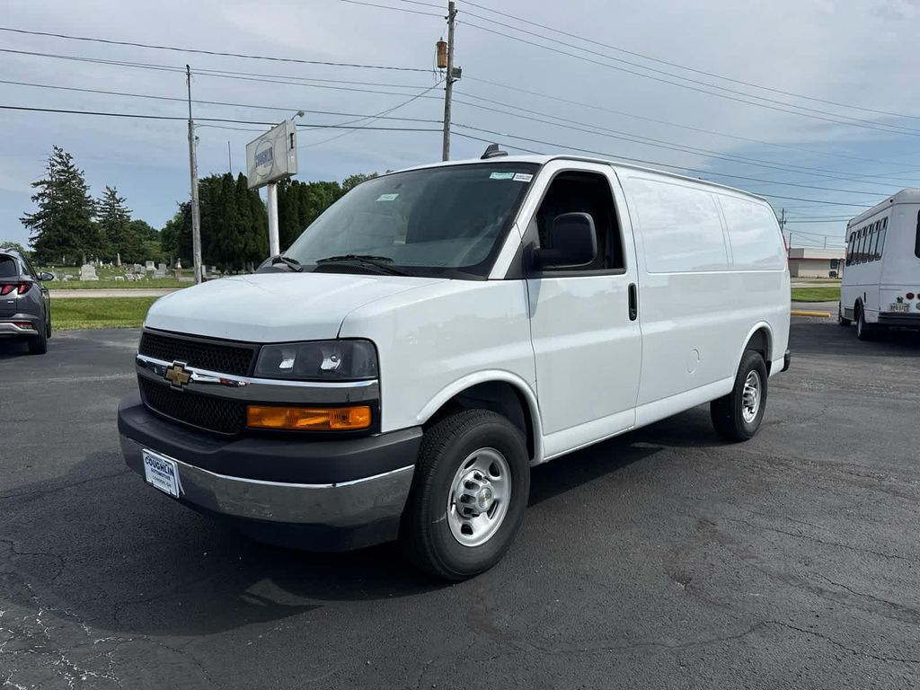 New 2025 Chevrolet Express 2500 LT