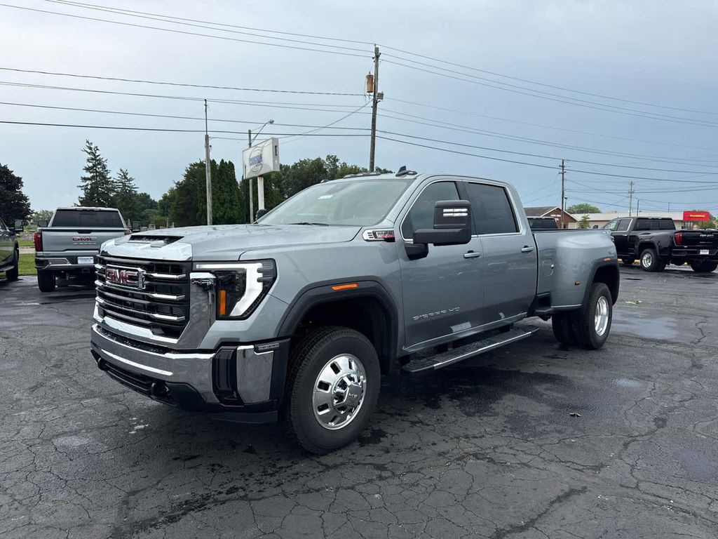 New 2026 GMC Sierra 3500 SLE