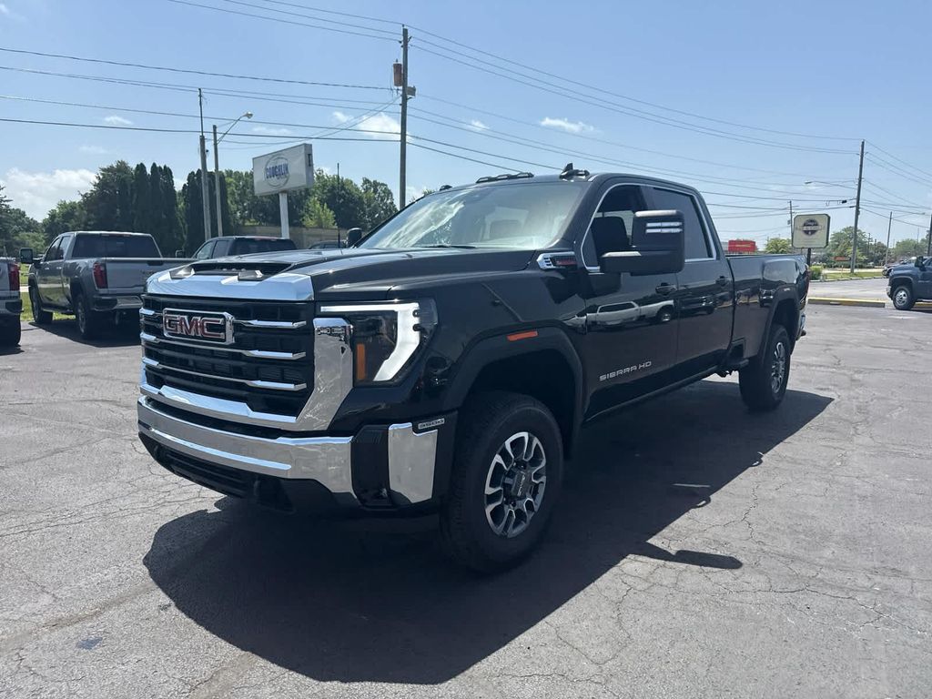 New 2026 GMC Sierra 3500 SLE
