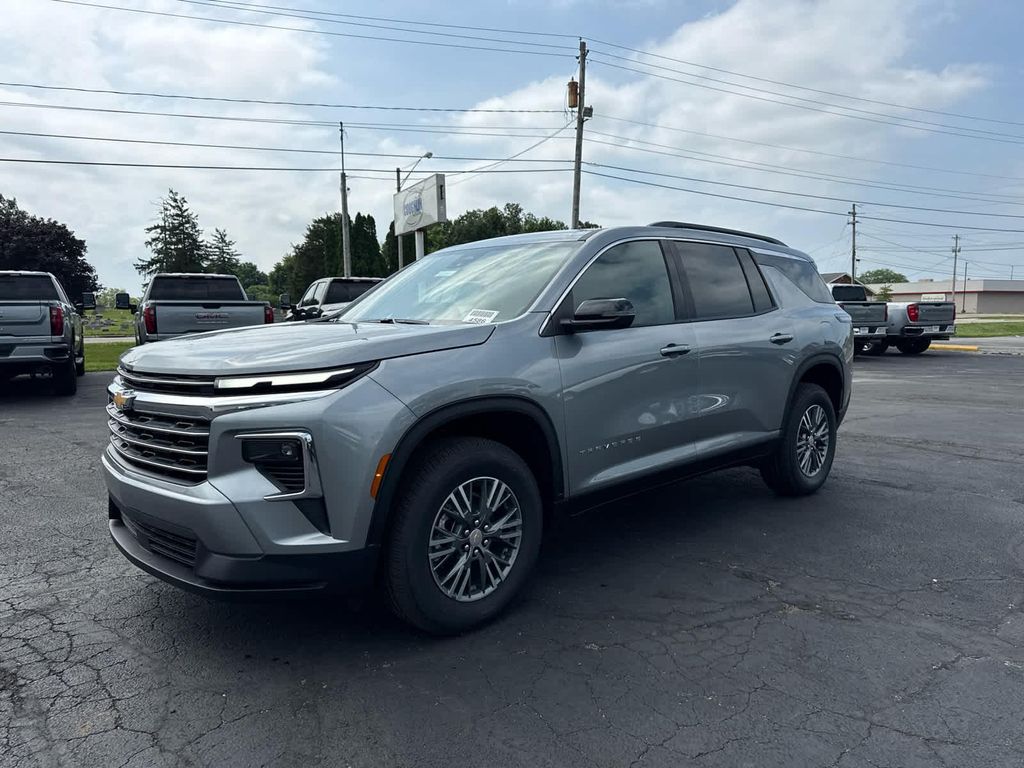 New 2026 Chevrolet Traverse LT