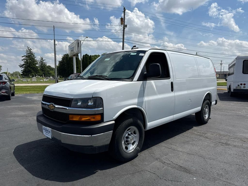 New 2025 Chevrolet Express 2500 LT