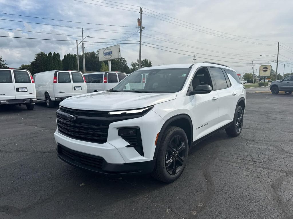New 2027 Chevrolet Traverse LT