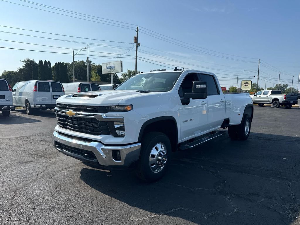 New 2026 Chevrolet Silverado 3500 LT