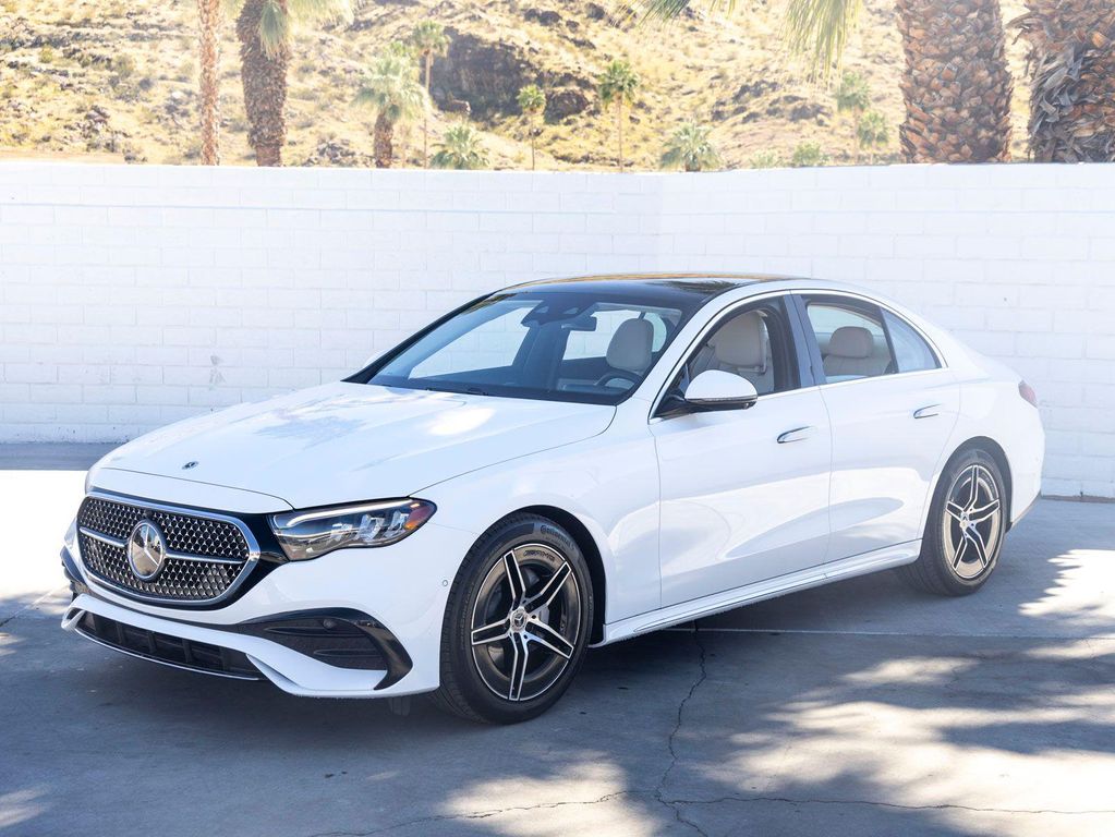 MERCEDES-BENZ E-CLASS - 5