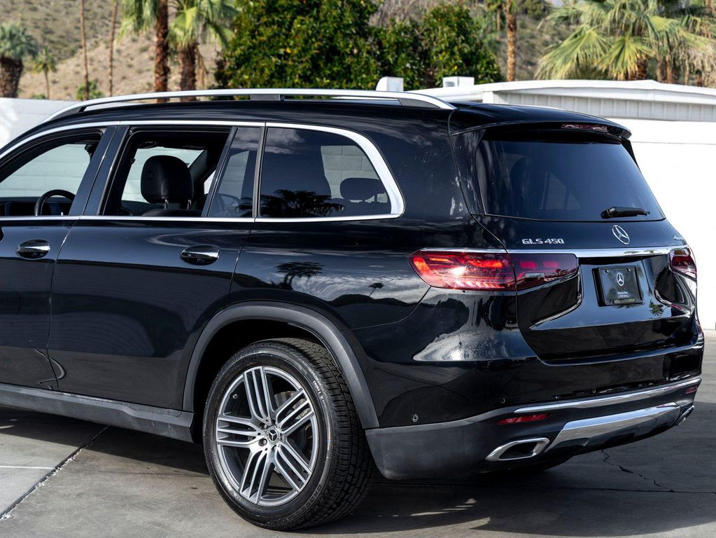 MERCEDES-BENZ GLS - 8