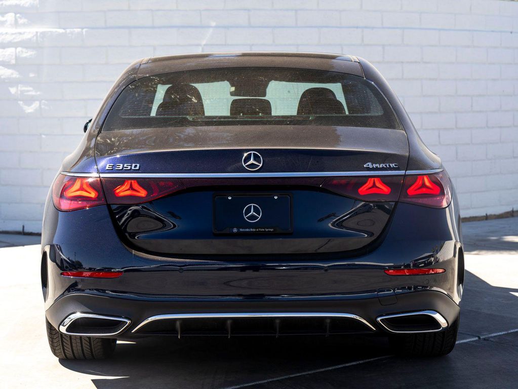 MERCEDES-BENZ E-CLASS - 9