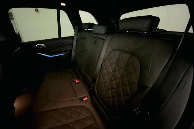 صورة مصغرة 10 لـ 2026 BMW X5 XDRIVE50E