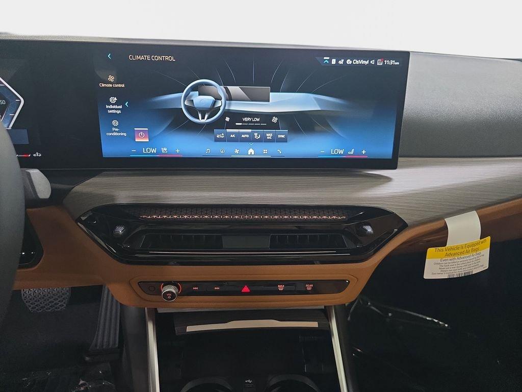 2026 BMW 330 I — миниатюра 16