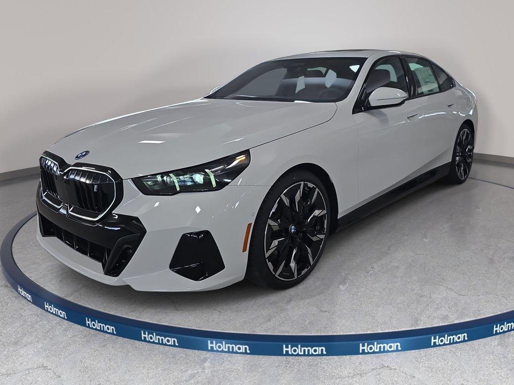 New 2026 BMW i5 eDrive40
