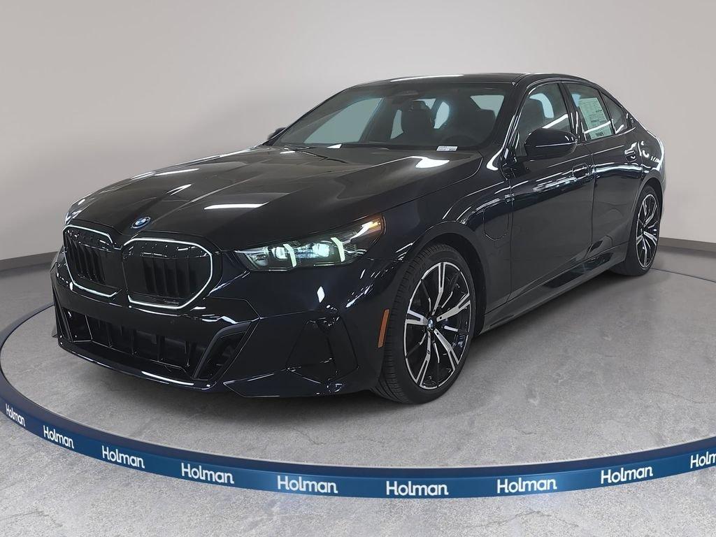 New 2026 BMW 550e xDrive