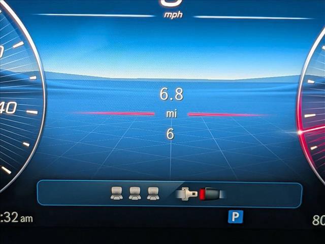 MERCEDES-BENZ GLC - 10