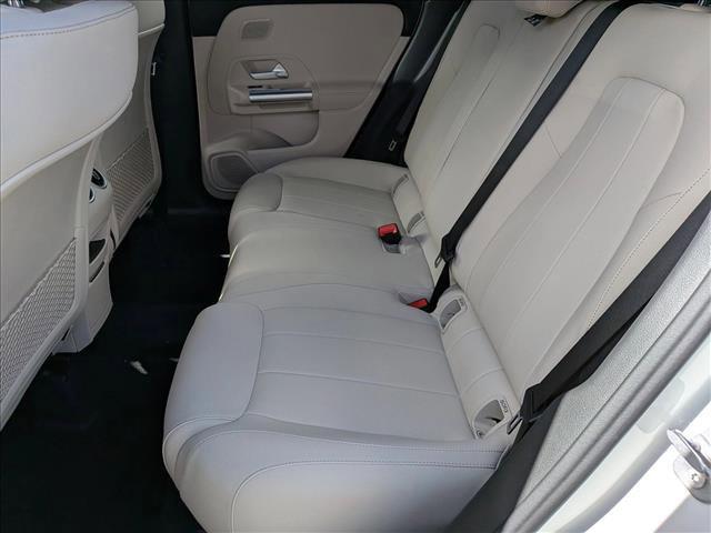 2026 Mercedes-BENZ GLA — миниатюра 14