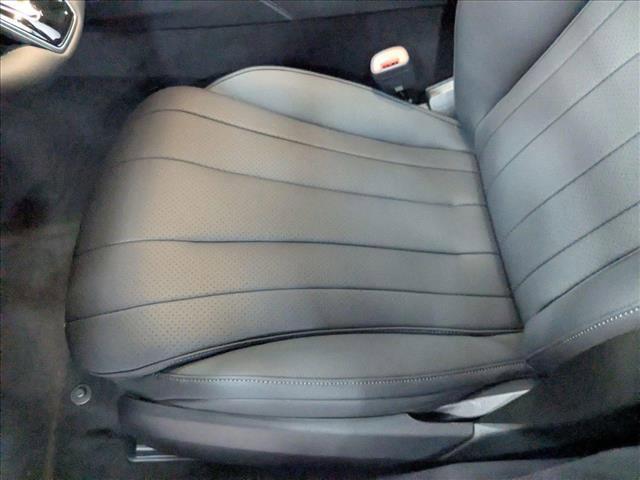 MERCEDES-BENZ E-CLASS - 4