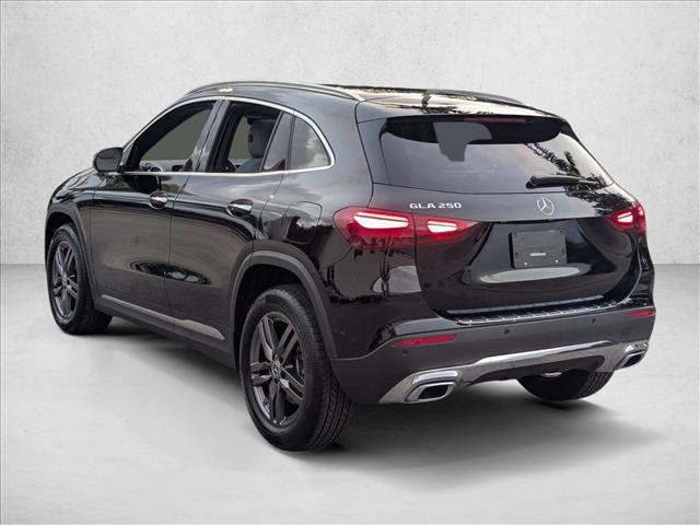 MERCEDES-BENZ GLA-CLASS - 8
