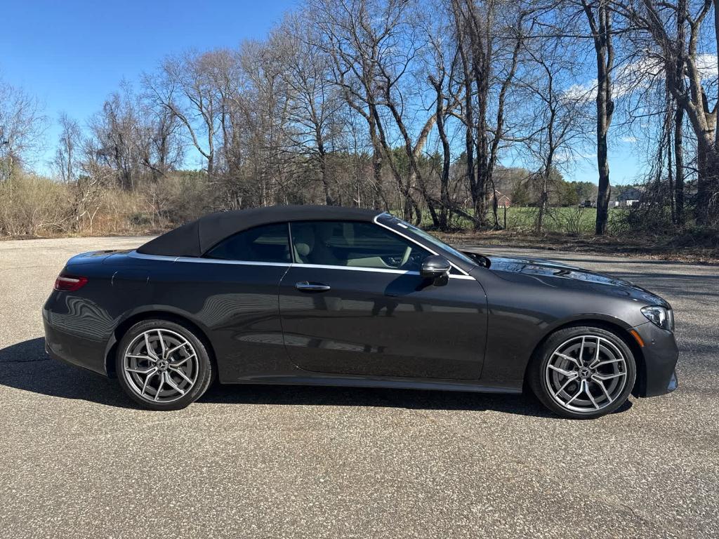 MERCEDES-BENZ E-CLASS - 6