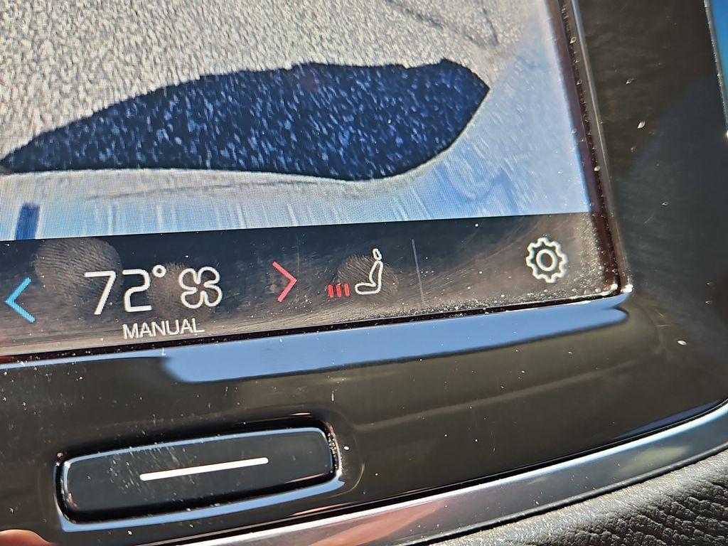 صورة مصغرة 22 لـ 2025 Volvo XC90 B6 PLUS 7-SEATER