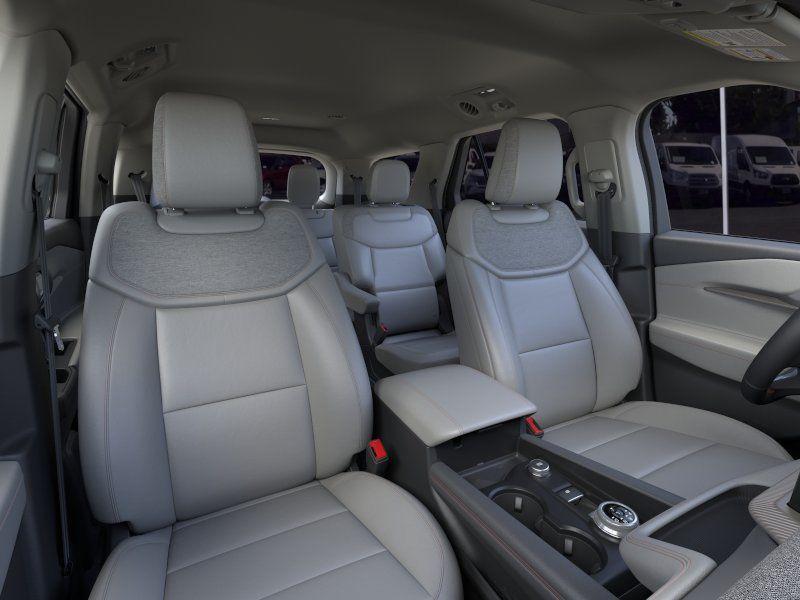 صورة 10 لـ 2026 FORD EXPLORER ACTIVE