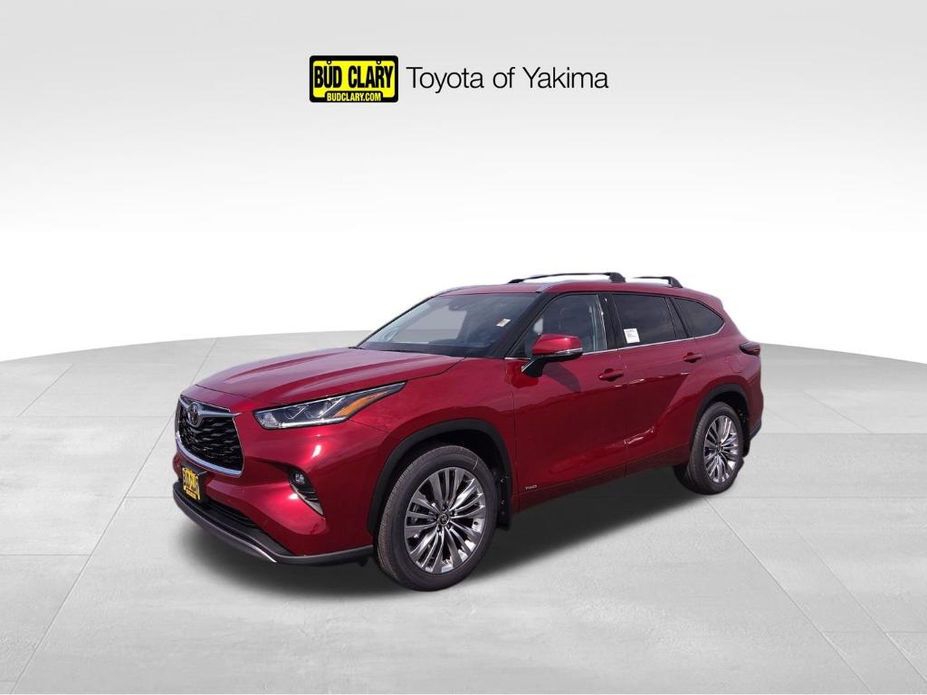 New 2026 Toyota Highlander Hybrid Platinum