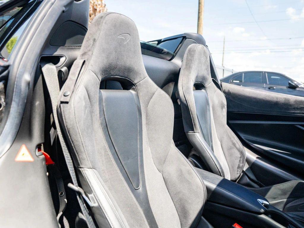 صورة 19 لـ 2020 Mclaren 720S BASE