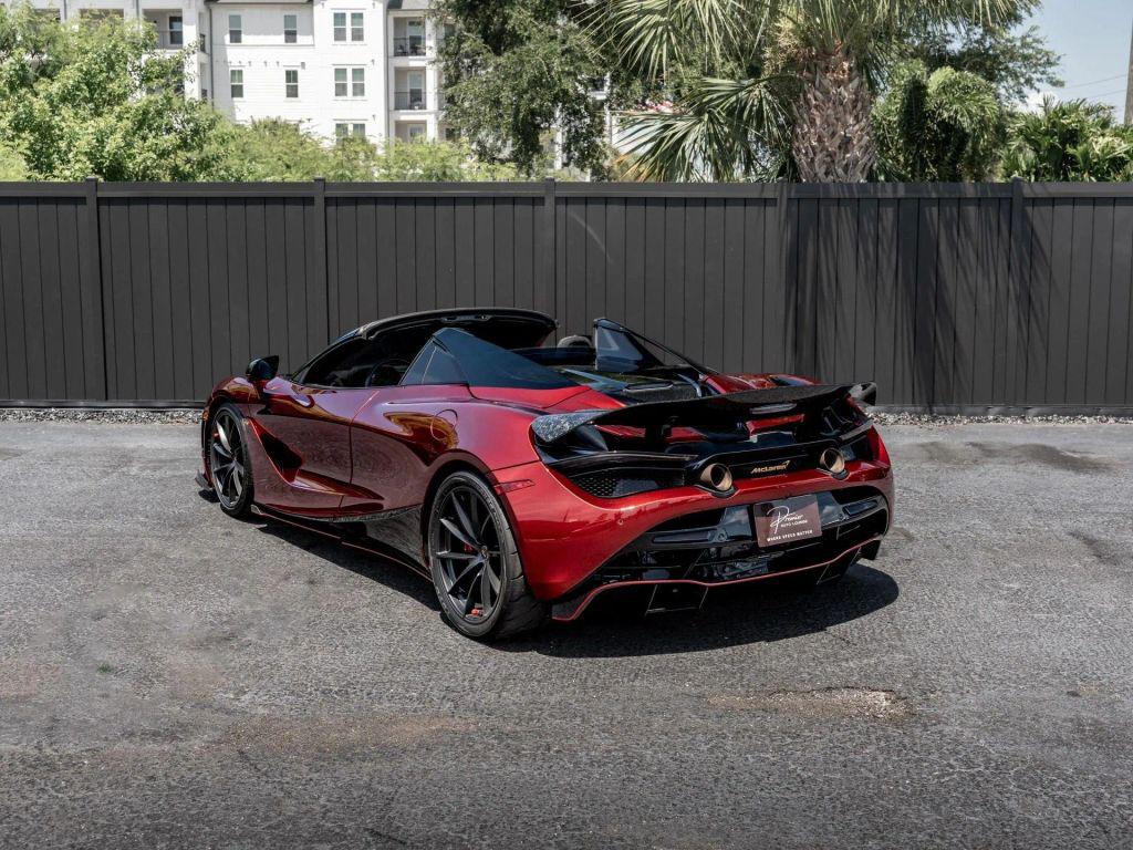 صورة 30 لـ 2020 Mclaren 720S BASE