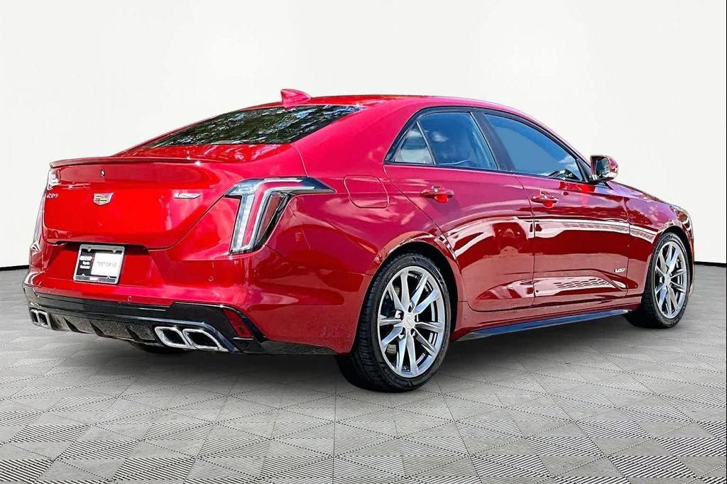 صورة 25 لـ 2022 Cadillac CT4-V V-SERIES
