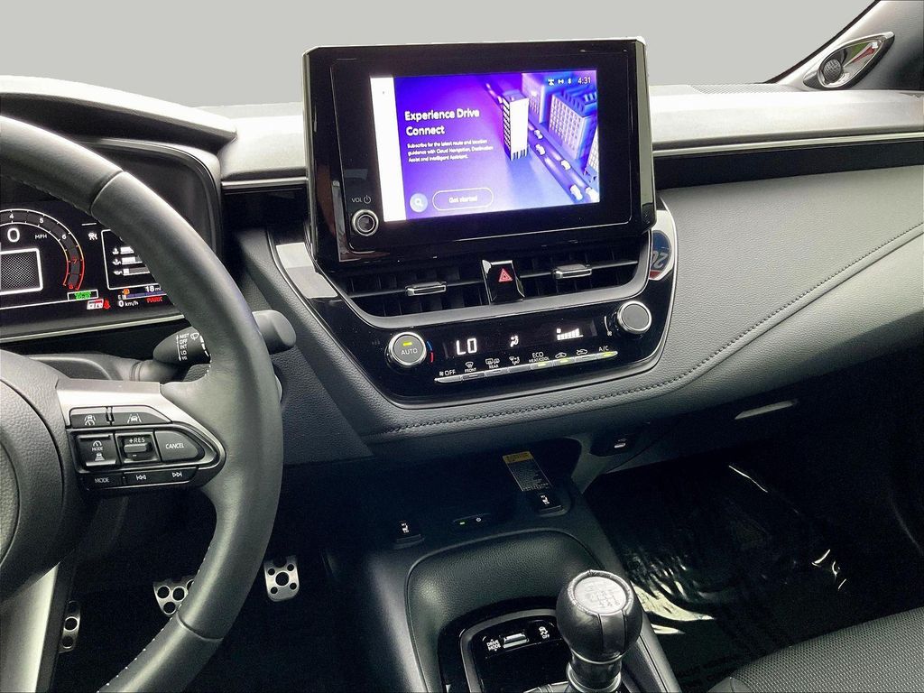 صورة مصغرة 12 لـ 2023 Toyota GR COROLLA CORE