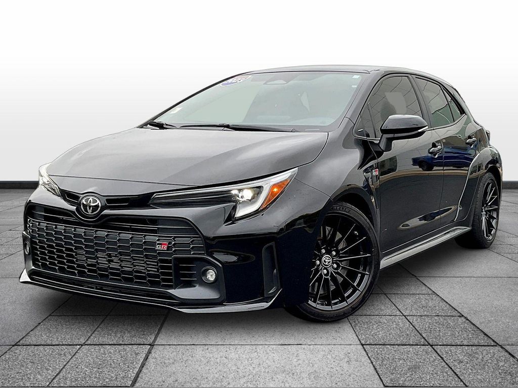 صورة 3 لـ 2023 Toyota GR COROLLA CORE