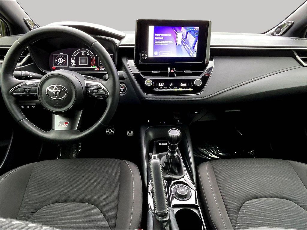 صورة 10 لـ 2023 Toyota GR COROLLA CORE