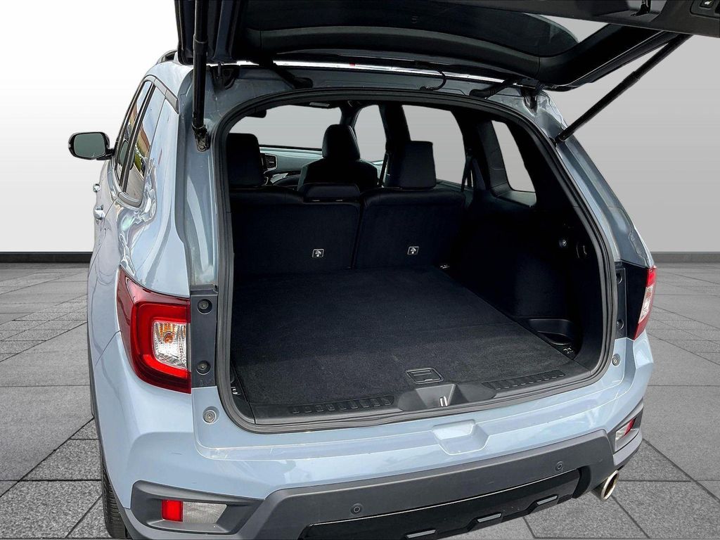 صورة 9 لـ 2024 Honda PASSPORT AWD BLACK