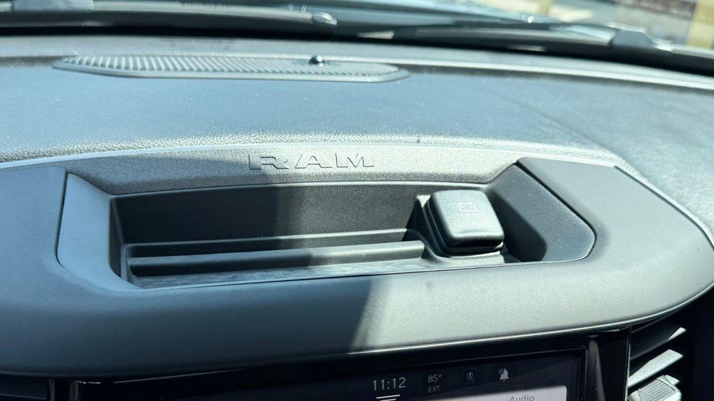 2026 RAM 2500 TRADESMAN REGULAR CAB 4X4 8' BOX — миниатюра 28