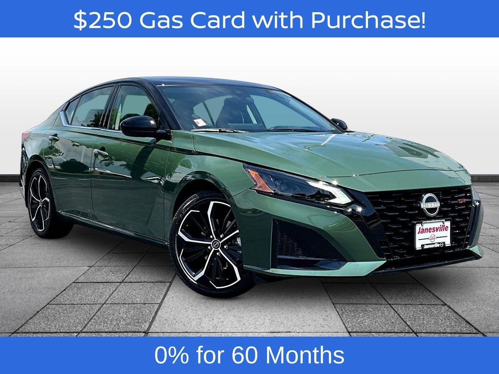 New 2026 Nissan Altima SR FWD