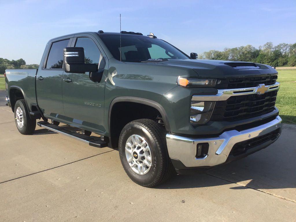 New 2026 Chevrolet Silverado 2500 LT