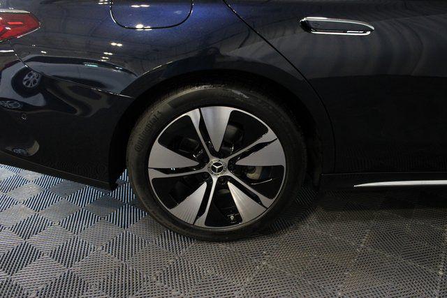 MERCEDES-BENZ E-CLASS - 9