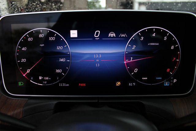 2025 Mercedes-BENZ C-CLASS — миниатюра 23