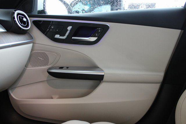 2025 Mercedes-BENZ C-CLASS — миниатюра 30
