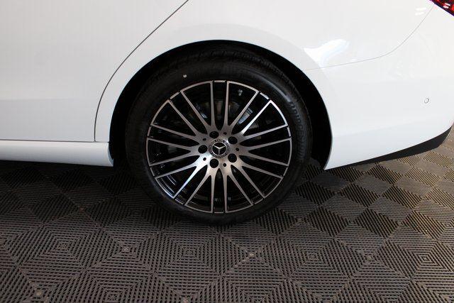 صورة 9 لـ 2025 Mercedes-BENZ C-CLASS