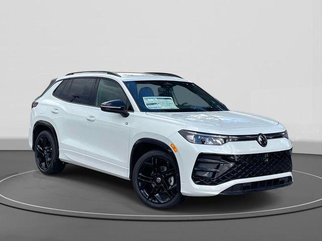 New 2026 Volkswagen Tiguan 2.0T SE R-Line Black