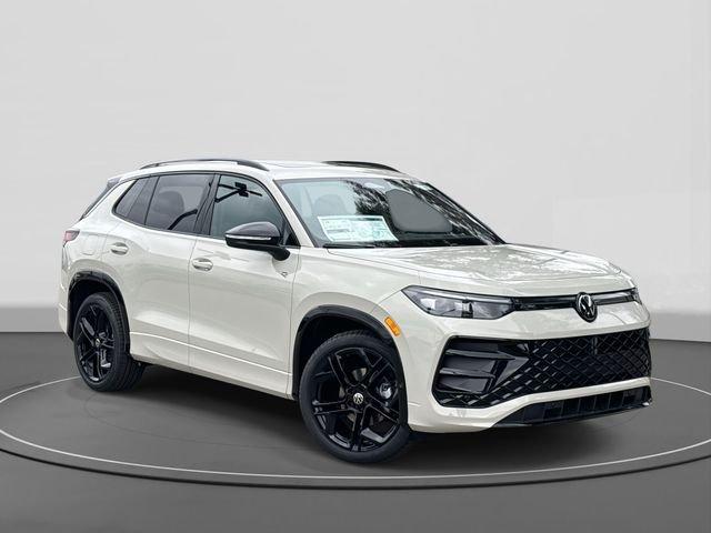 New 2026 Volkswagen Tiguan 2.0T SE R-Line Black