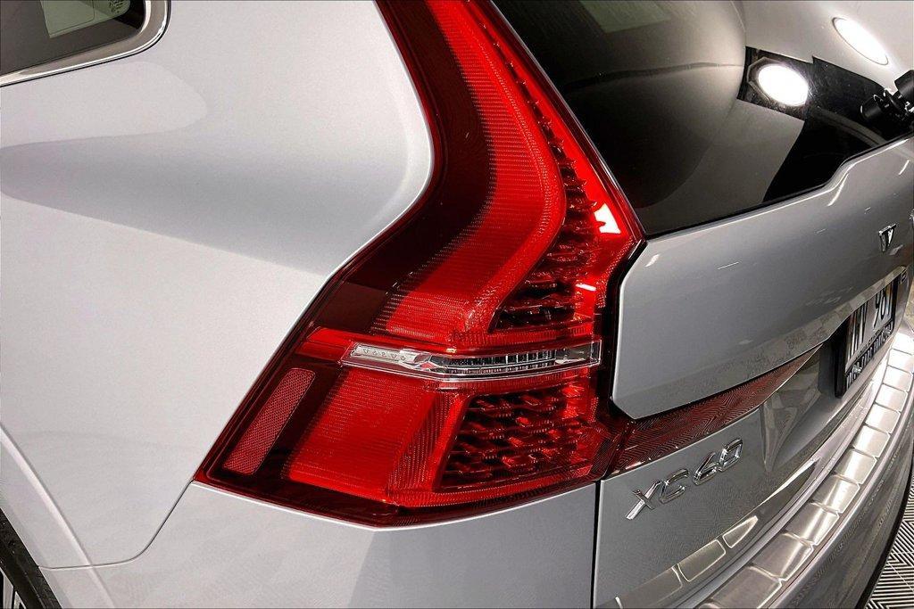 2023 Volvo XC60 B5 ULTIMATE BRIGHT THEME — миниатюра 28