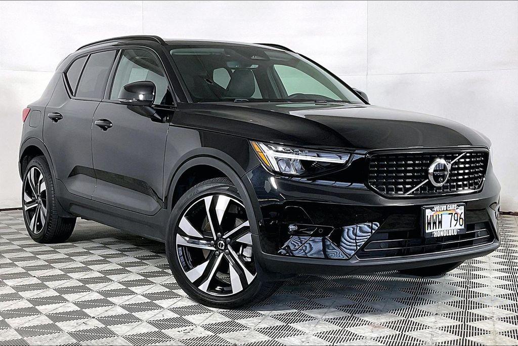 صورة مصغرة 12 لـ 2023 Volvo XC40 B5 ULTIMATE DARK THEME