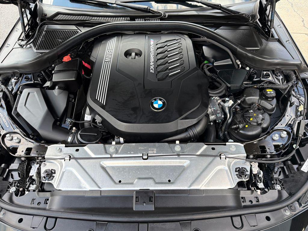 صورة 14 لـ 2023 BMW M240 I