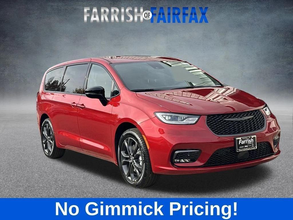 New 2026 Chrysler Pacifica L