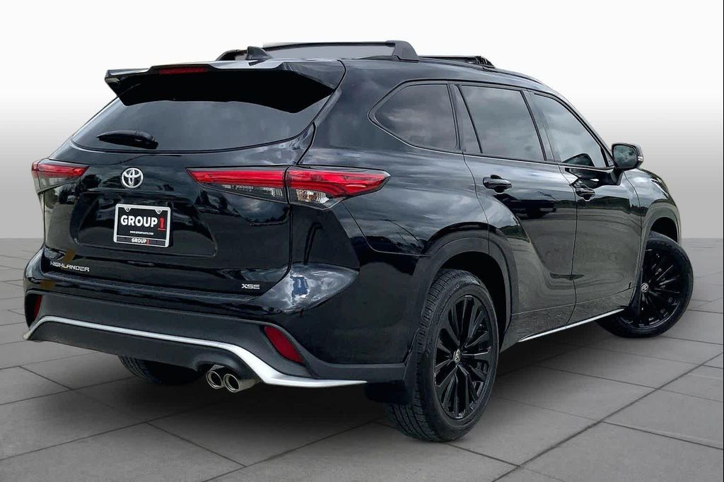 2023 Toyota HIGHLANDER XSE 缩略图 13
