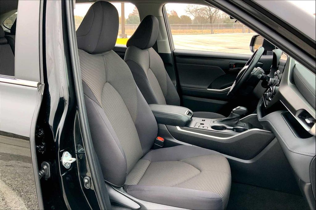 TOYOTA HIGHLANDER - 9