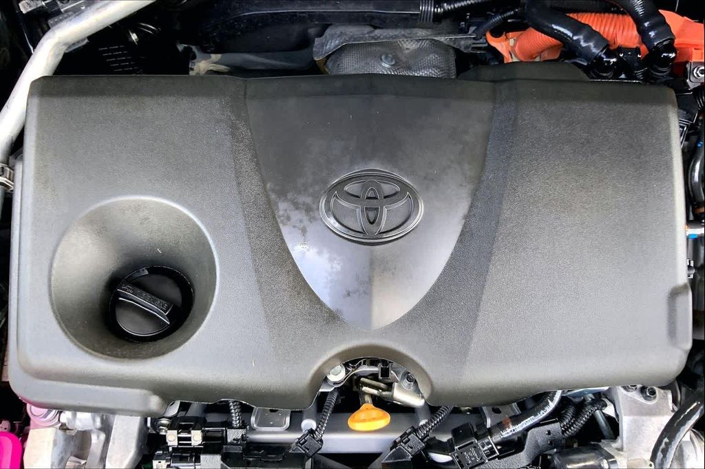 2025 Toyota RAV4 HYBRID XLE 缩略图 32
