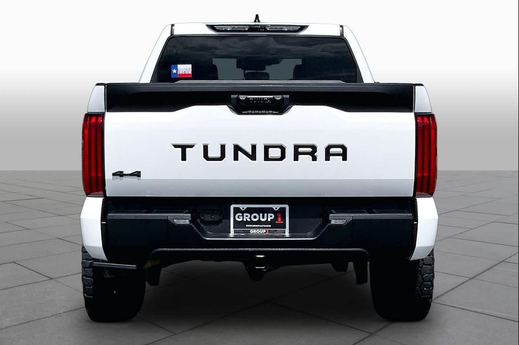 TOYOTA TUNDRA - 5